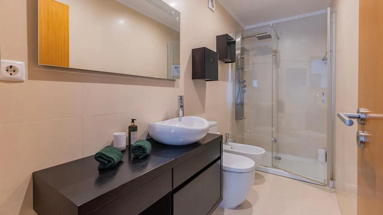 Apartamento 3 Bedroom Oeiras Wonder W/ Balcony By Lovelystay